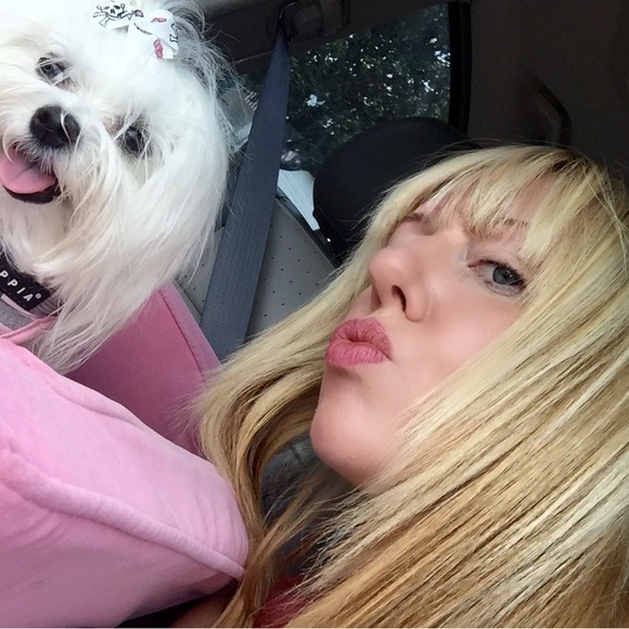 Hi! My name is Carrie! Canβt wait to meet you! ποΈβοΈποΈ - Picture 2 of 7